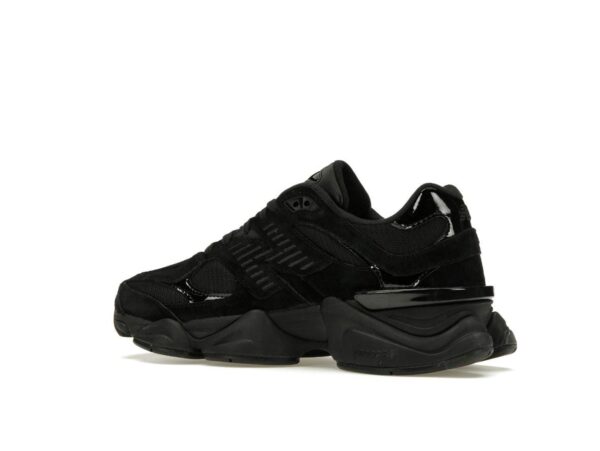 Zapatillas New Balance 9060 Triple Black Patent U9060ZBO - Imagen 4