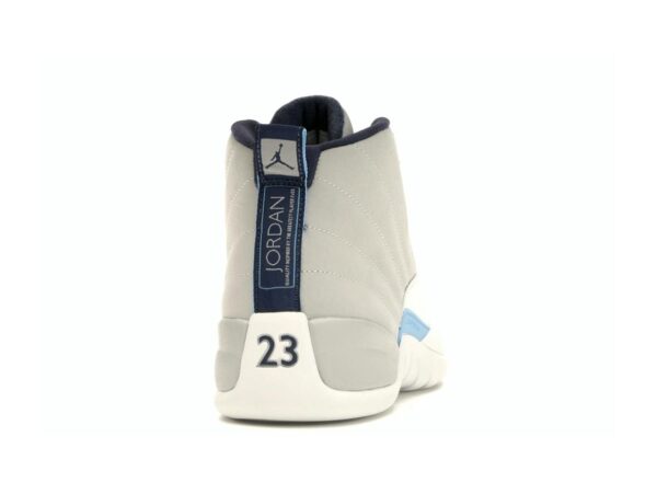 Zapatillas de cuero Air Jordan 12 Retro gris y azul universitario (130690-007)