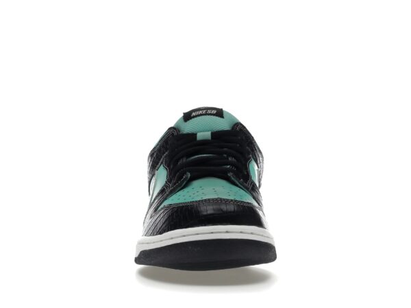 Nike SB Dunk Low Diamond Supply Co. – 304292-402