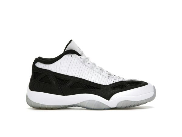 Jordan 11 Retro Low IE Blanco/Negro 2011