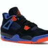 Air Jordan 4 Retro Cavs (308497-027) – Negro/Naranja Seguridad/Royal Juego