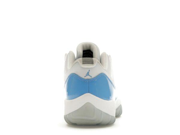 Air Jordan 11 Retro Low Azul Universitario (2017) – 528895-106