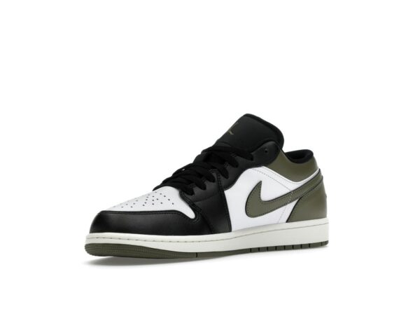 Jordan 1 Low Black Toe Medium Olive (553558-092)