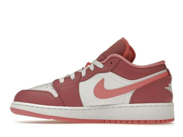 Jordan 1 Low Desert Berry (GS) – 553560-616 – Escuela primaria