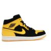 554724-035_35 S1 Air Jordan 1 Retro Mid New Love (2017) Negro Varsity Blanco Maíz 554724-035