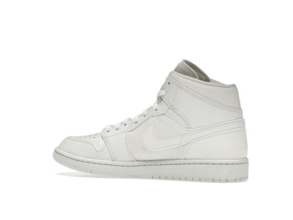 Air Jordan 1 Mid Triple Blanco 2 (2020) – 554724-130