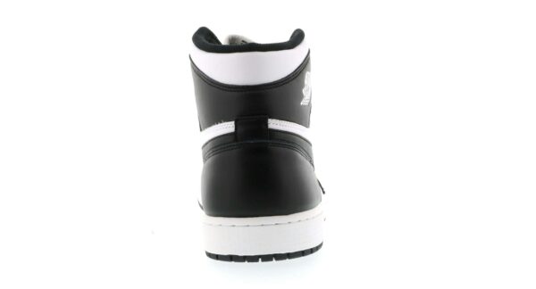 Air Jordan 1 Retro Negro Blanco (2014) – 555088-010