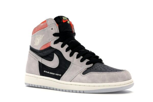 Jordan 1 Retro High Gris Neutro Hipercarmesí – 555088-018