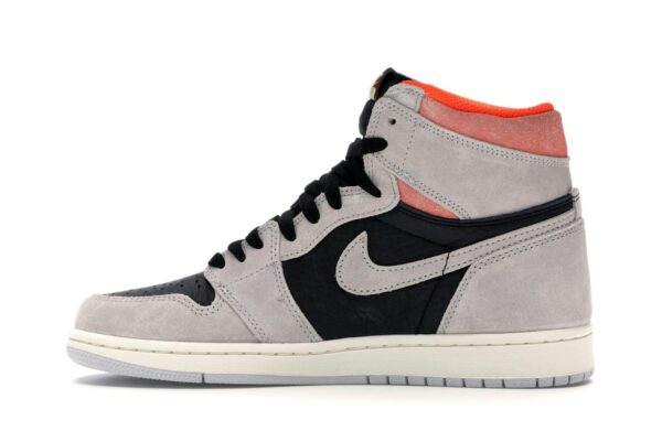 Jordan 1 Retro High Gris Neutro Hipercarmesí – 555088-018