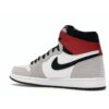 555088-126_22 S1 Jordan 1 Retro High Light Gris Humo Blanco Negro Rojo Universitario 555088-126
