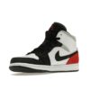Air Jordan 1 Mid SE con puntera roja y negra (852542-100)