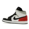 Air Jordan 1 Mid SE con puntera roja y negra (852542-100)