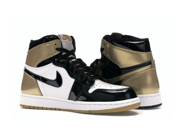 Zapatillas Air Jordan 1 Retro High Gold Top 3 (861428-001) en negro y dorado metalizado
