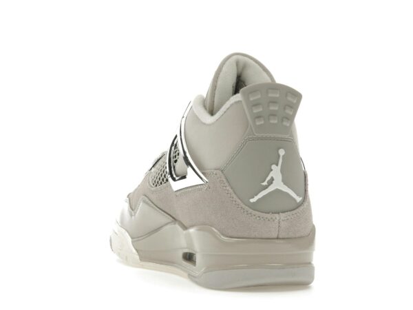 Jordan 4 Retro Frozen Moments para mujer – Mineral de hierro claro/Vela – AQ9129-001