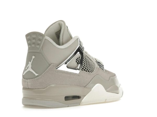 Jordan 4 Retro Frozen Moments para mujer – Mineral de hierro claro/Vela – AQ9129-001