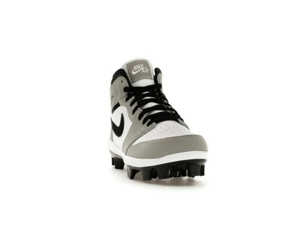 Jordan 1 Retro MCS Gris Humo Claro AV5354-012