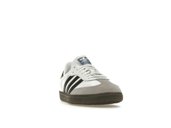 Zapatillas Adidas Samba OG de cuero para mujer en blanco nube y negro B75806