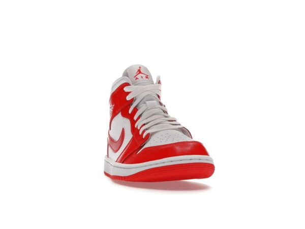 BQ6472-116_08 S1 Air Jordan 1 Mid Syracuse para mujer, blanco, rojo habanero, BQ6472-116