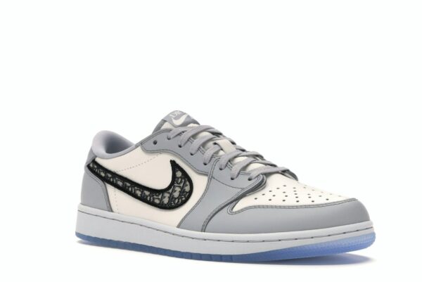 Jordan 1 Retro Low Dior – CN8608-002