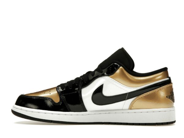 CQ9447-700_20.jpg Air Jordan 1 Low con puntera dorada CQ9447-700