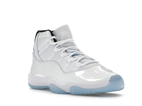 Jordan 11 Retro Legend Blue (2024) – Blanco/Azul Legend/Negro – CT8012-104