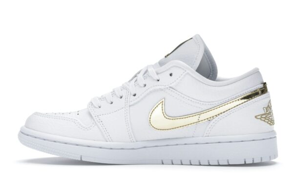 CZ4776-100_20 Air Jordan 1 Low Blanco Dorado Metálico (Mujer) – CZ4776-100