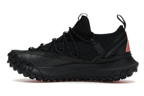 Nike ACG Mountain Fly Low Negro Antracita – DA5424-001