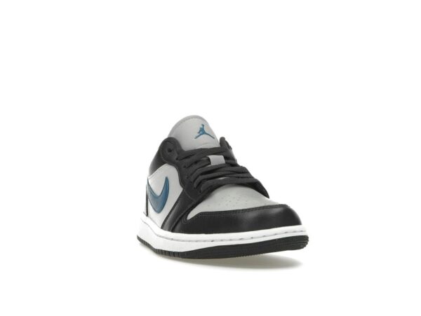 Jordan 1 Low Antracita Azul Industrial para Mujer DC0774-040