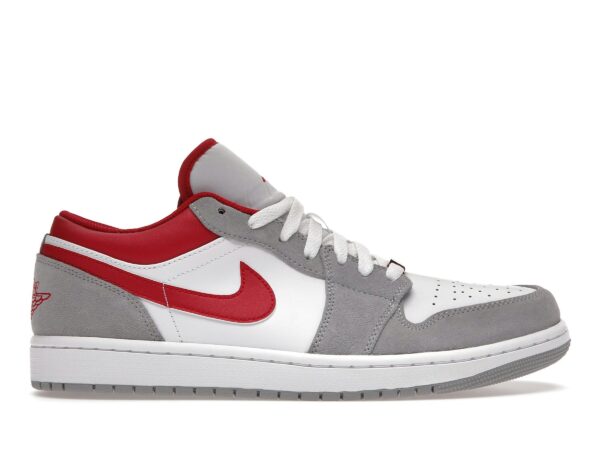 Jordan 1 Low SE Gris Ahumado Claro Rojo Gimnasio – DC6991-016