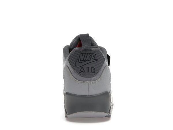 DC9389-001_28 Nike Air Max 90 Surplus Gris Lobo Rosa Sal – DC9389-001