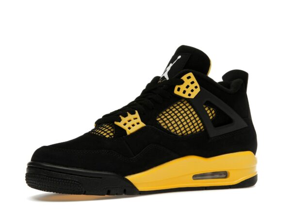 Air Jordan 4 Retro Thunder (2023) – Negro/Amarillo Tour – DH6927-017