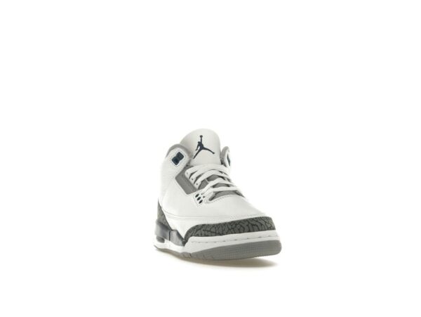 Zapatillas Air Jordan 3 Retro Midnight Navy GS (DM0967-140), color blanco, gris cemento y negro