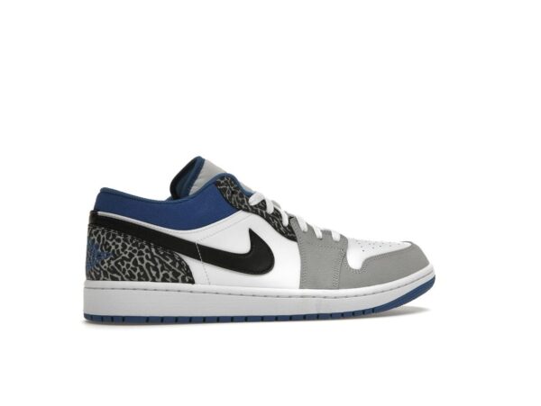 Zapatillas Air Jordan 1 Low SE True Blue DM1199-140 de ante blanco, gris y negro