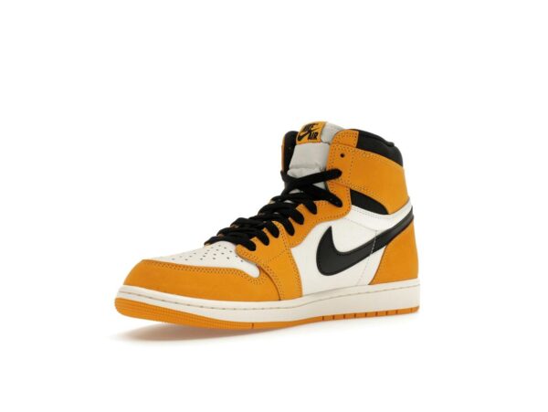 Zapatillas Jordan 1 Retro High OG Amarillo Ocre DZ5485-701