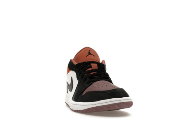 Jordan 1 Low SE Sky J Mauve FB9907-102 Blanco/Negro/Naranja Sky J