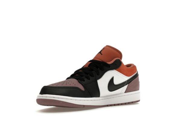 Jordan 1 Low SE Sky J Mauve FB9907-102 Blanco/Negro/Naranja Sky J