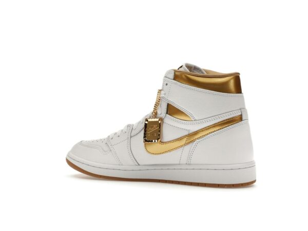 Jordan 1 Retro High OG Metallic Gold para mujer FD2596-107