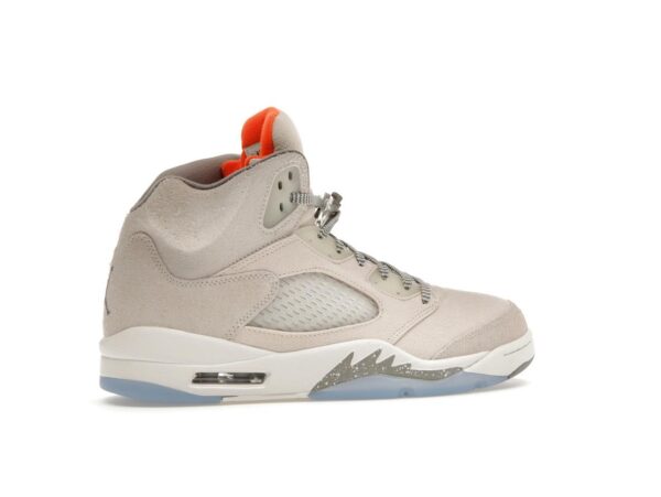 FD9222-180_35 S1 Air Jordan 5 Retro SE Craft Marrón Orewood Claro FD9222-180