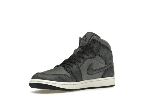 Jordan 1 Mid Distressed Smoke Grey para mujer FJ3448-001