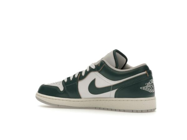 Jordan 1 Low SE Verde Oxidado FQ7687-300