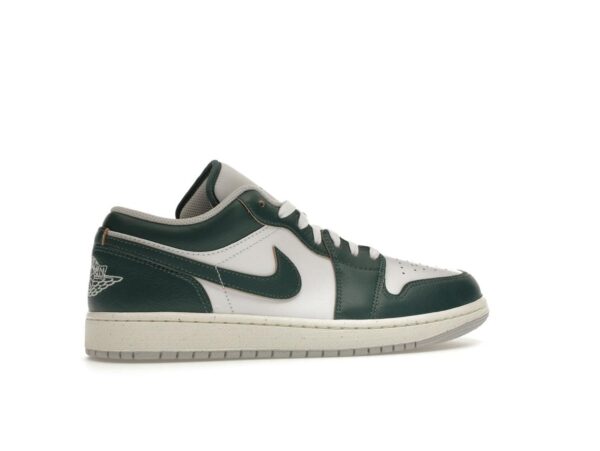 Jordan 1 Low SE Verde Oxidado FQ7687-300
