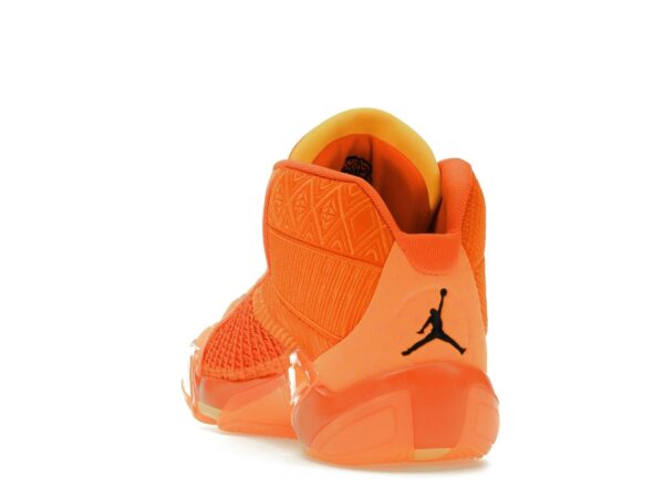 Zapatillas Jordan WNBA Center Star – FQ9008-800 – Cono/Negro/Naranja/Melón