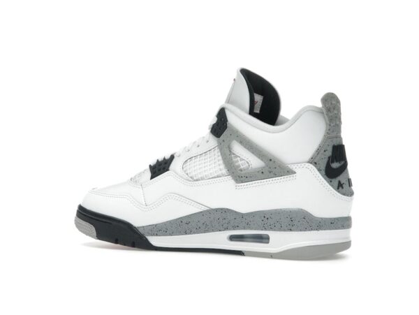 Jordan 4 Retro White Cement 2025 – Blanco cumbre/Rojo fuego-Gris técnico-Negro – FV5029-100