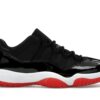 Air Jordan 11 Retro Low Bred (2025) – Negro/Rojo universitario – FV5104-006