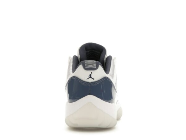 Jordan 11 Retro Low Azul Difuso (FV5104-104)