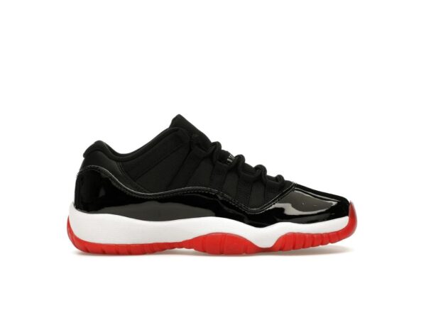Jordan 11 Retro Low Bred (GS) 2025 Negro/Blanco-Rojo Universitario FV5121-006