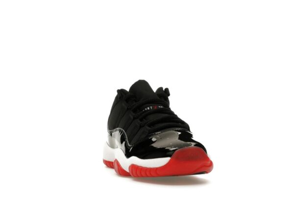 Jordan 11 Retro Low Bred (GS) 2025 Negro/Blanco-Rojo Universitario FV5121-006