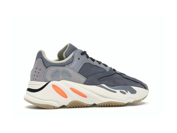 Zapatillas Adidas Yeezy Boost 700 Magnet FV9922