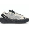Zapatillas Adidas Yeezy Boost 700 MNVN Bone FY3729