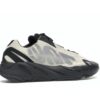 Zapatillas Adidas Yeezy Boost 700 MNVN Bone FY3729